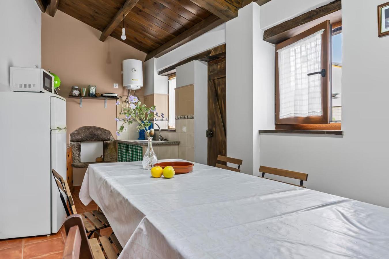 Apartamentos Turisticos As Cetareas รินโล ภายนอก รูปภาพ